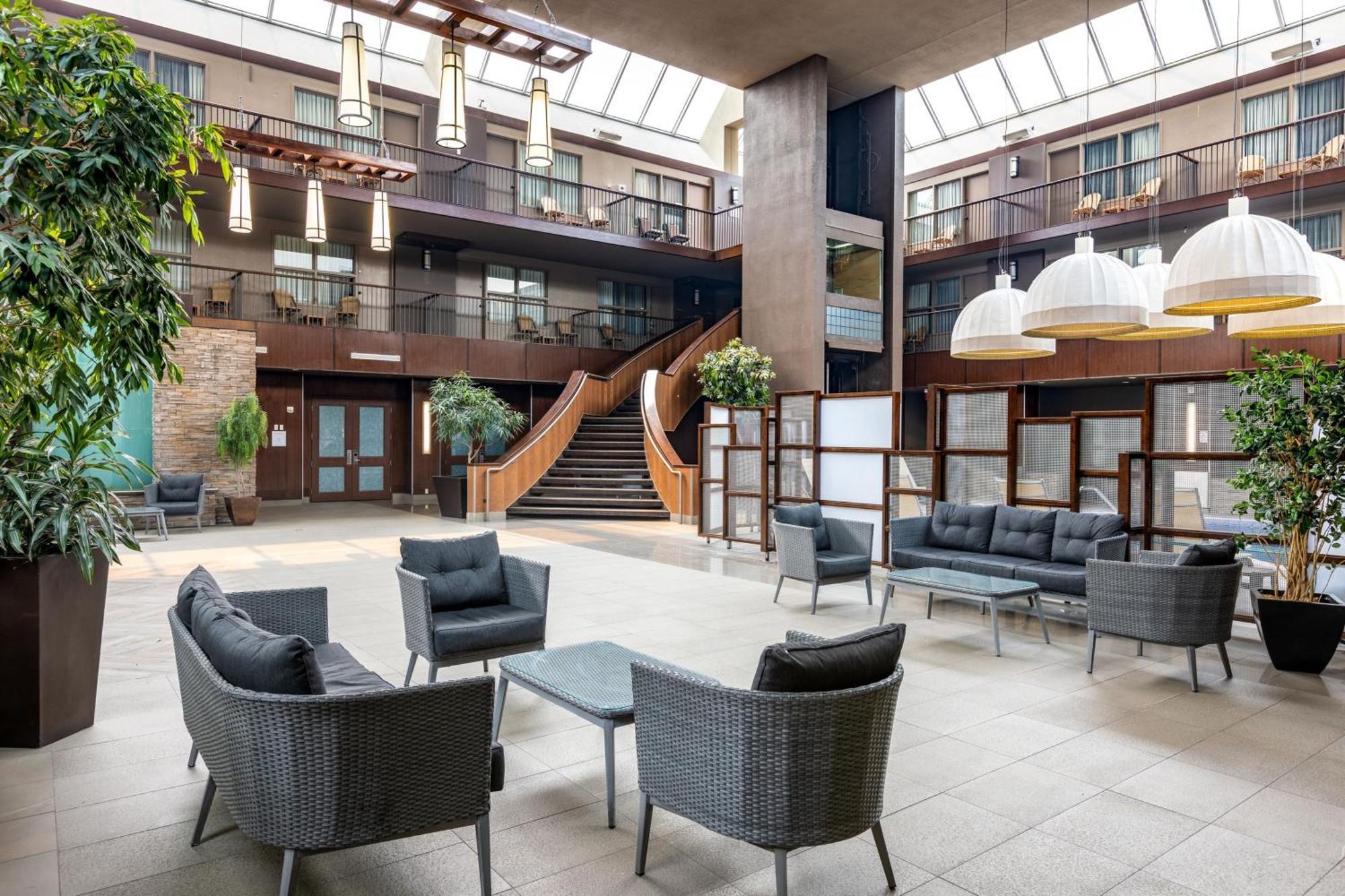 Hotel Delta By Marriott South 4*
